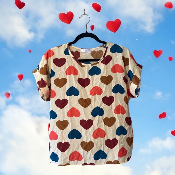 Heart Pattern Shirt - Picture 3 of 11